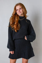 Load image into Gallery viewer, Bailey - Elegante Geplooide trui en rok