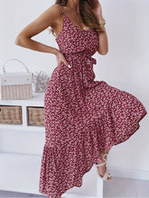 Load image into Gallery viewer, Ravena - Cami-Kleid mit Floralem Druck