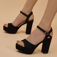 Load image into Gallery viewer, Lucyever - Schwarze Flock Plateau Sandalen