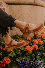 Load image into Gallery viewer, Wynona - Stylische Clogs für Damen