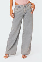 Load image into Gallery viewer, Gilda - Stylische Fliege Jeans