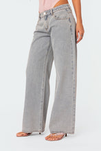Load image into Gallery viewer, Gilda - Stylische Fliege Jeans