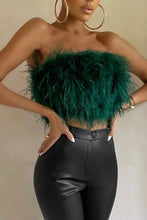 Load image into Gallery viewer, Katrine Feather Top | Stijlvolle veren crop top is een toptrend dit jaar-Boetiek Moda