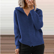 Load image into Gallery viewer, StripeSweater - Hochgeschlossener Polo-Streifen-Pullover