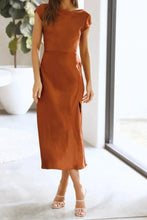 Load image into Gallery viewer, Harmony - Elegantes Slik-Kleid