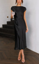 Load image into Gallery viewer, Harmony - Elegantes Slik-Kleid