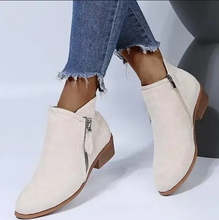 Load image into Gallery viewer, Gwendolyn - Orthopädische Lederstiefel für Frauen