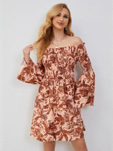 Load image into Gallery viewer, Geometrisches Muster - Bodycon-Kleid mit Rollkragen