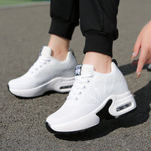 Load image into Gallery viewer, SoleBoost - Lässige orthopädische Herbstschuhe