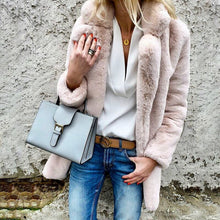 Load image into Gallery viewer, FurEssentials - Pelzjacke mit Polokragen