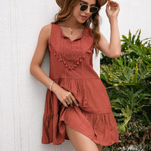 Load image into Gallery viewer, TasselEleg - Hochtailliertes Minikleid mit Quasten