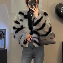 Load image into Gallery viewer, LeopardFur - Leopardenfell-Jacke