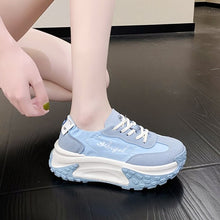 Load image into Gallery viewer, TrendyStep - Orthopädische Schnürschuhe für den Herbst