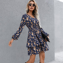 Load image into Gallery viewer, Blumendruck - Chiffon-Minikleid