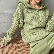 Load image into Gallery viewer, BaggyComfort - Baggy Winterpullover mit Kapuze