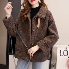Load image into Gallery viewer, Woolly - Koreanische Pelzjacke