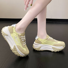 Load image into Gallery viewer, TrendyStep - Orthopädische Schnürschuhe für den Herbst