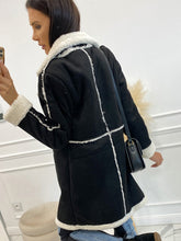 Load image into Gallery viewer, VintageLux - Trenchcoat-Pelzjacke mit Knopf