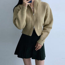 Load image into Gallery viewer, VintageZip - Strickweste mit Kragen und Zipper-Pullover