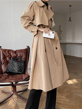 Load image into Gallery viewer, KhakiElegance - Doppelreihiger Windbreaker Langer Übermantel