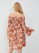 Load image into Gallery viewer, Geometrisches Muster - Bodycon-Kleid mit Rollkragen