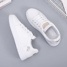 Load image into Gallery viewer, Embroza - Bestickter Schnürsenkel-Sneaker aus Leder