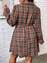 Load image into Gallery viewer, Gestrickt - Partykleid mit gegabeltem Pullover