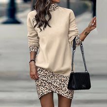 Load image into Gallery viewer, Geometrisches Muster - Bodycon-Kleid mit Rollkragen