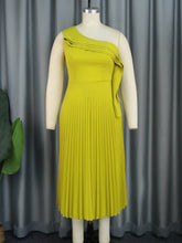 Load image into Gallery viewer, ONTINVA - Gerafftes Kleid mit hoher Taille
