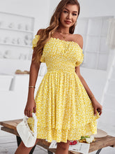 Load image into Gallery viewer, SquareCas - Geblümtes Minikleid mit quadratischem Kragen