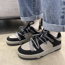 Load image into Gallery viewer, Retro - Klobige Herbst-Sneakers mit Schnürung