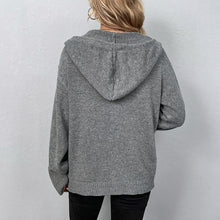 Load image into Gallery viewer, RetroChic - Strickjacke mit Kapuze