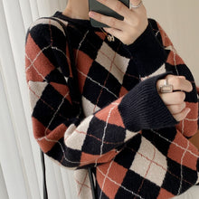 Load image into Gallery viewer, CashmereBliss - Thick O-Neck Pullover