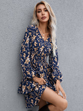 Load image into Gallery viewer, Blumendruck - Chiffon-Minikleid