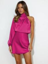 Load image into Gallery viewer, GiftDress - Langärmeliges Kleid aus Satin