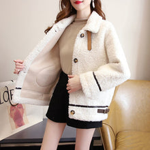Load image into Gallery viewer, Woolly - Koreanische Pelzjacke