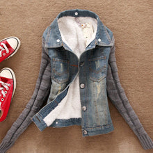 Load image into Gallery viewer, DenimWarm - Denim Pelzjacke mit Kapuze