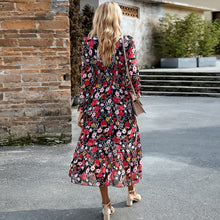 Load image into Gallery viewer, Boho - Elegantes Herbstkleid