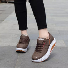 Load image into Gallery viewer, UrbanChic - Orthopädische Herbstschuhe in klobigem Design