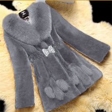 Load image into Gallery viewer, Haining - Mittellange Pelzjacke