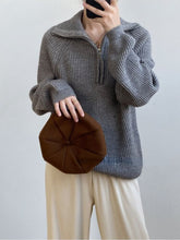 Load image into Gallery viewer, PurpleZip - Lochstreifen-Pullover-Pullover
