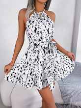 Load image into Gallery viewer, Leopard - Gerafftes Mini-Kleid mit Halfter