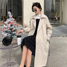 Load image into Gallery viewer, FrostyAura - Trenchcoat im neuen Stil