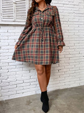 Load image into Gallery viewer, Gestrickt - Partykleid mit gegabeltem Pullover