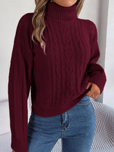 Load image into Gallery viewer, SoftKnit - Klassischer Pullover für Frauen