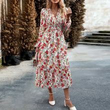 Load image into Gallery viewer, Boho - Elegantes Herbstkleid