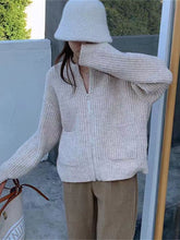 Load image into Gallery viewer, ElegantZip - Eleganter Strickpullover mit Reißverschluss