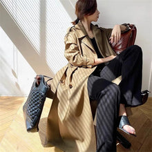 Load image into Gallery viewer, ClassicBrit - Hochwertige Hepburn Jacke Double Breasted