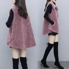 Load image into Gallery viewer, LambVest - Ärmellose Pelzjacke
