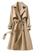 Load image into Gallery viewer, KhakiElegance - Doppelreihiger Windbreaker Langer Übermantel